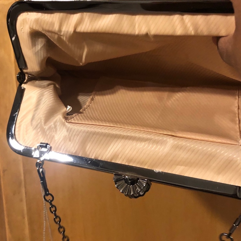 Gold colored event purse - Picture 4 of 5